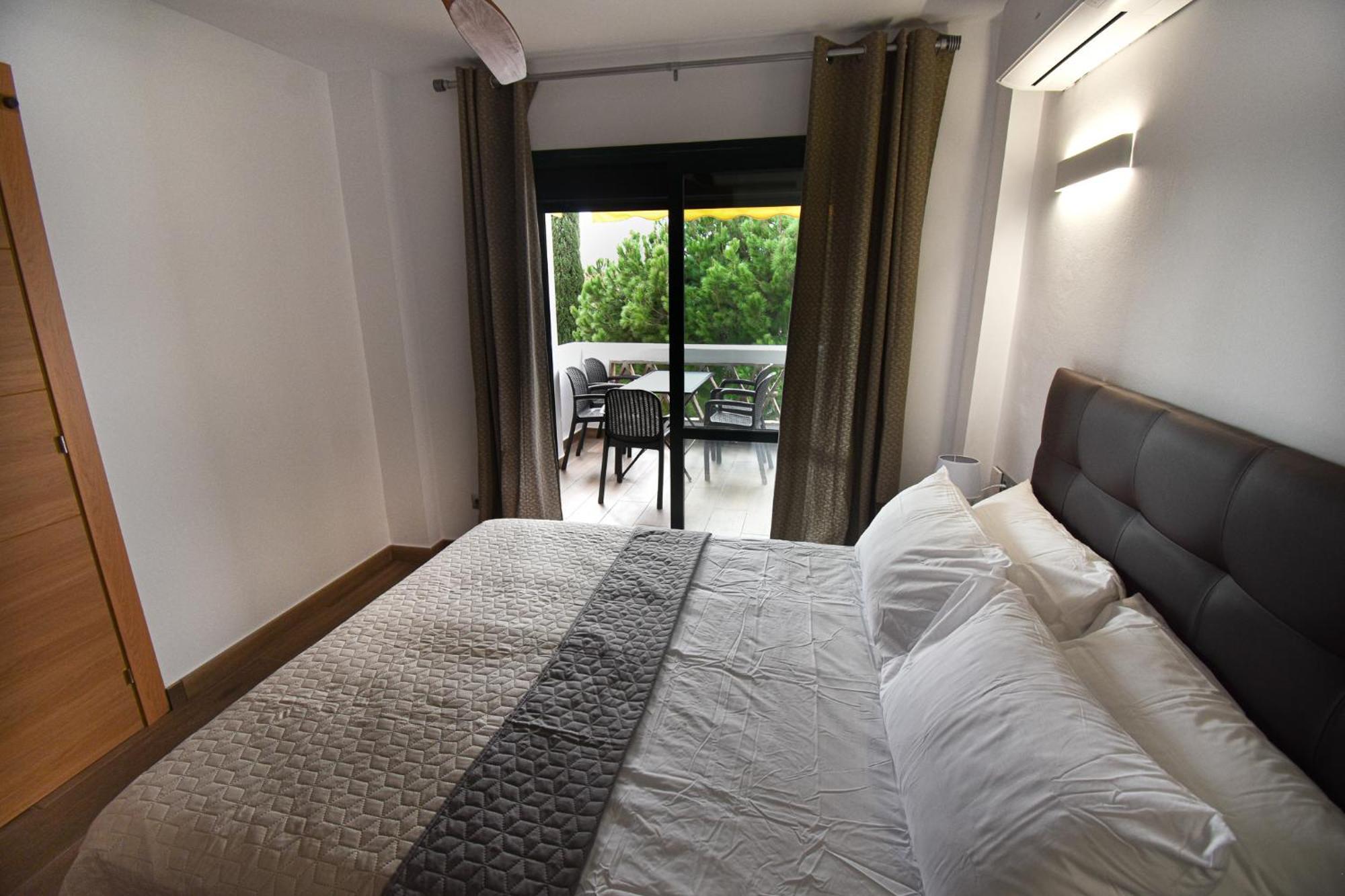 Urb Pueblo Del Parque, Luxury 2 Bedroom Apartment. Fantastic Central Location. Benalmádena Kültér fotó