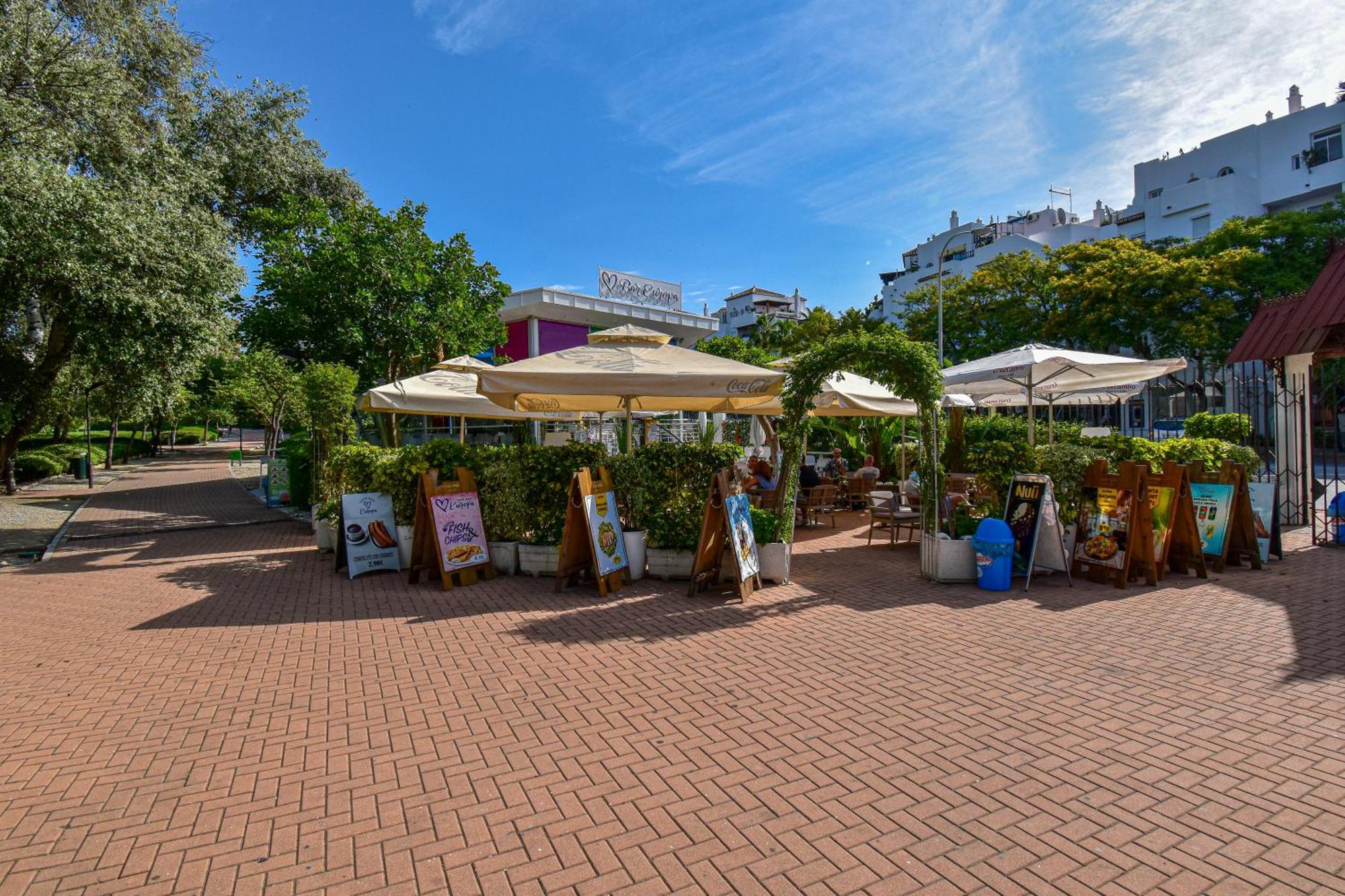 Urb Pueblo Del Parque, Luxury 2 Bedroom Apartment. Fantastic Central Location. Benalmádena Kültér fotó