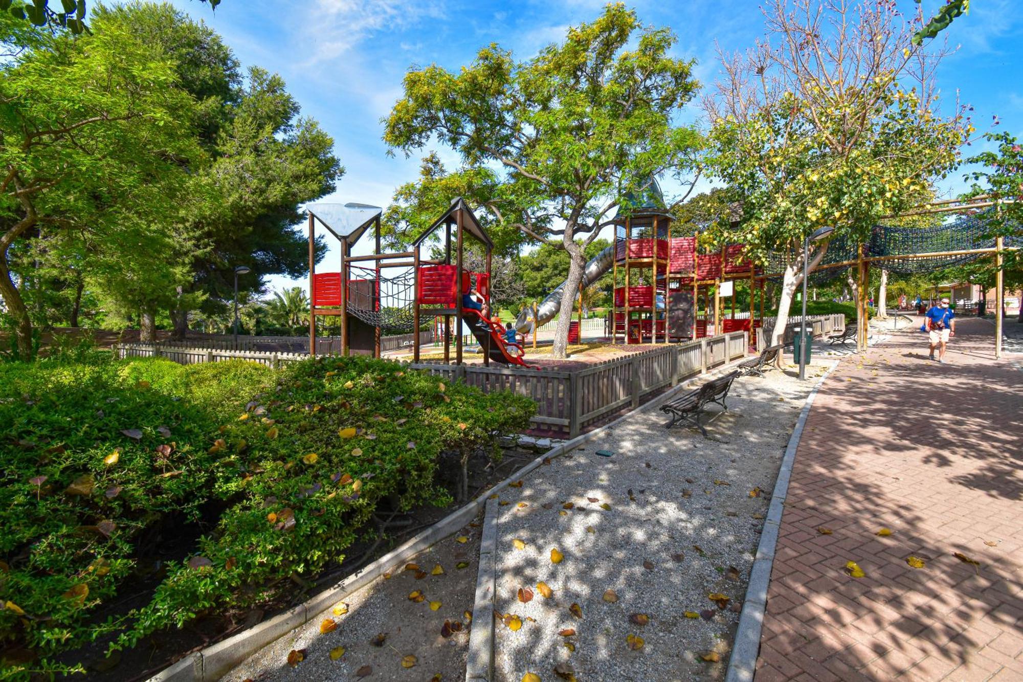 Urb Pueblo Del Parque, Luxury 2 Bedroom Apartment. Fantastic Central Location. Benalmádena Kültér fotó