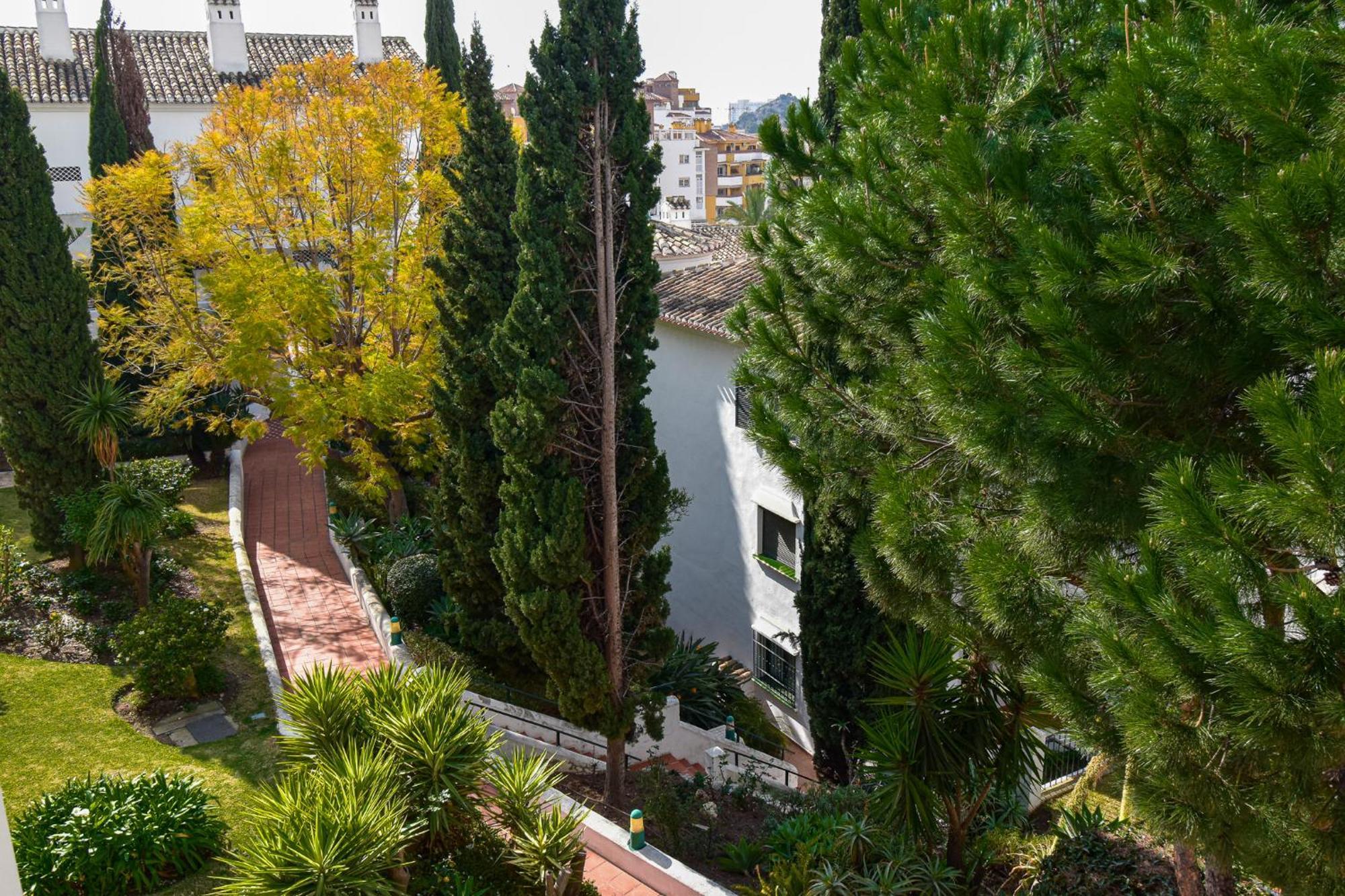 Urb Pueblo Del Parque, Luxury 2 Bedroom Apartment. Fantastic Central Location. Benalmádena Kültér fotó