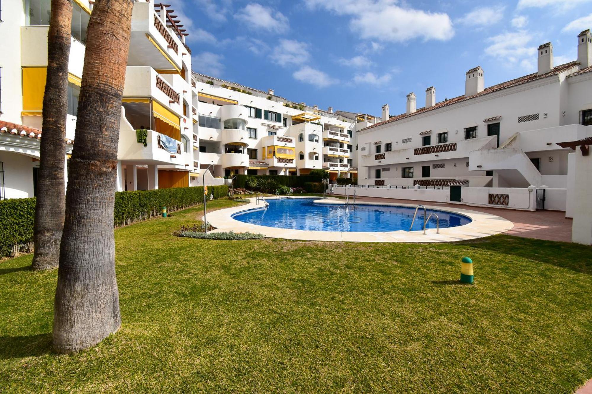 Urb Pueblo Del Parque, Luxury 2 Bedroom Apartment. Fantastic Central Location. Benalmádena Kültér fotó